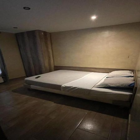 Lpl Paris Hotel מראה חיצוני תמונה