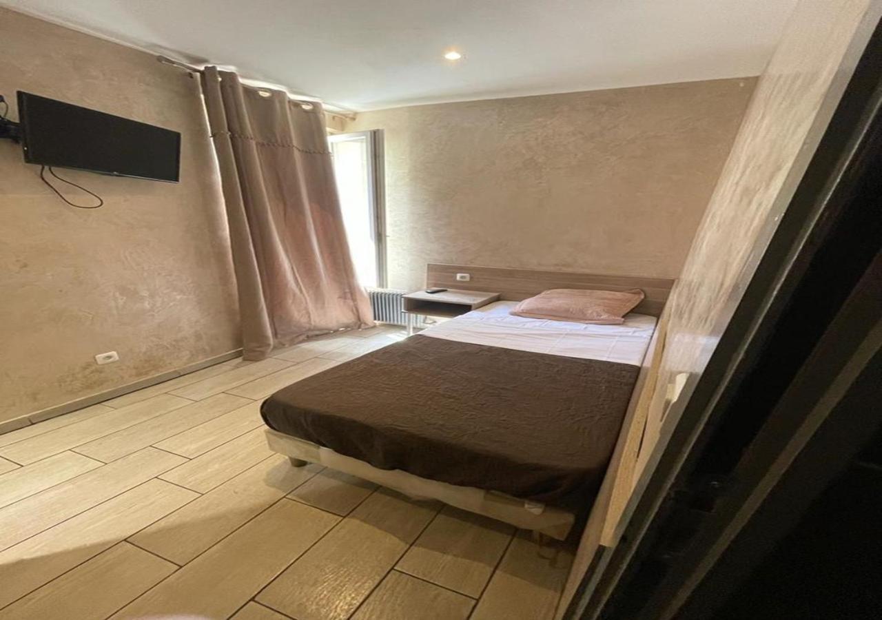 Lpl Paris Hotel מראה חיצוני תמונה